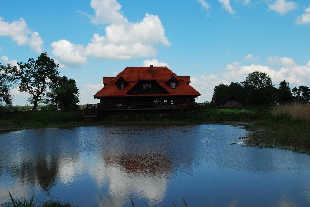 Dwor Labedzie W Kiermusach Kiermusy Exterior foto