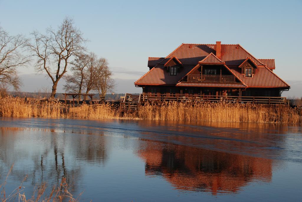 Dwor Labedzie W Kiermusach Kiermusy Exterior foto